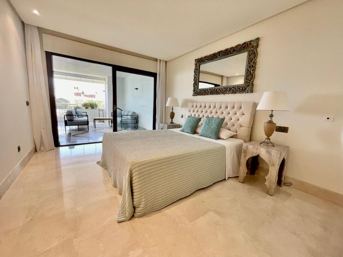 Doncella Beach , Apartamento Con Vistas Al Mar Estepona Exterior photo