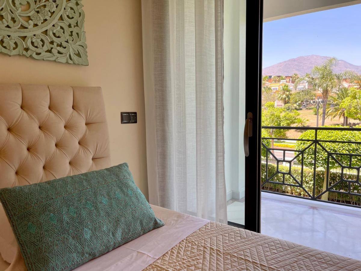 Doncella Beach , Apartamento Con Vistas Al Mar Estepona Exterior photo